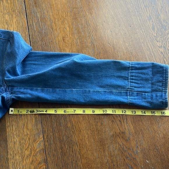 Talbots denim jacket pocket flaps on front size seam detail medium petite - Picture 12 of 16